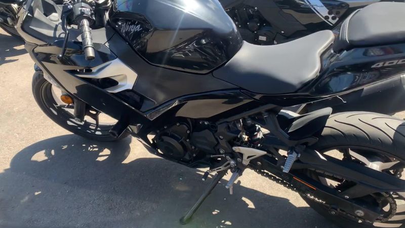 Used 2018 Kawasaki Ninja 400 Image 4