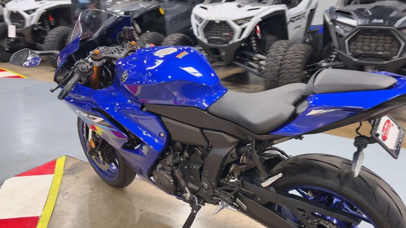 Used 2026 Yamaha YZF-R7 CA Image 2