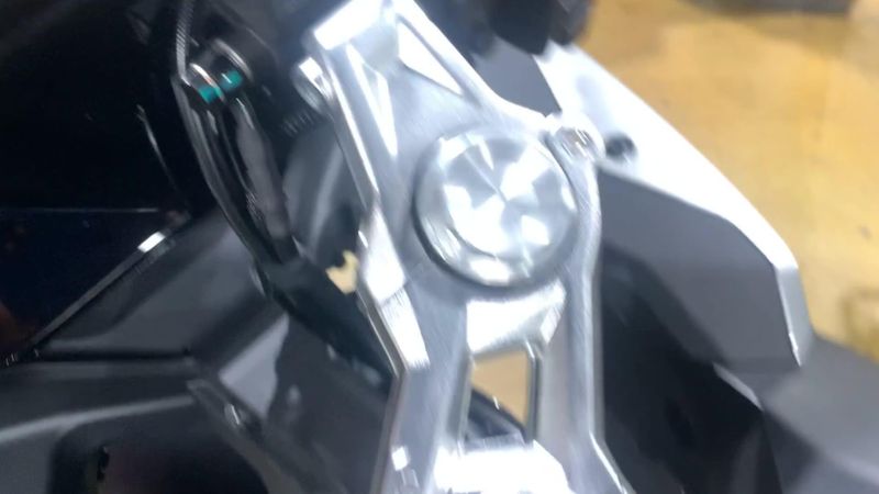 New 2025 CFMOTO 300SS Image 2
