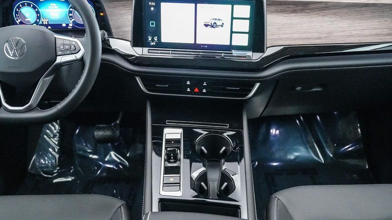 New 2025 Volkswagen Atlas 2.0T SELImage 14