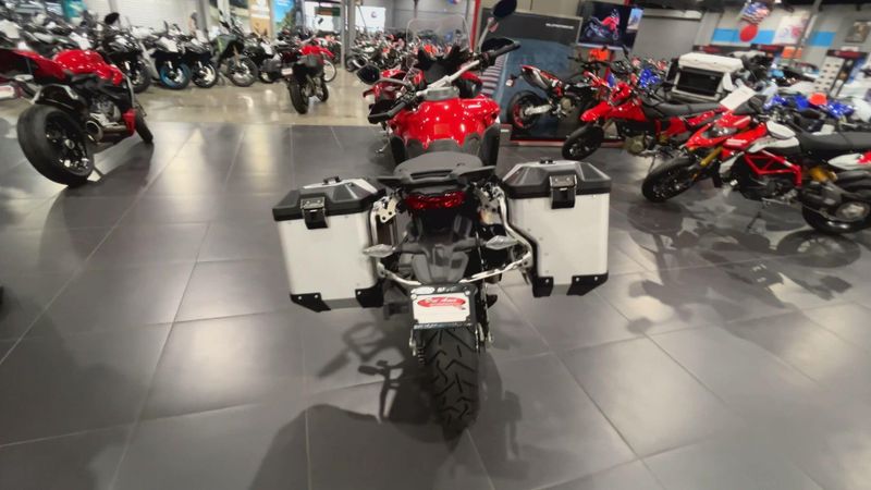 New 2025 Ducati MULTISTRADA V4 RALLY TRAVEL & RADAR SPOKED WHEELS Image 7