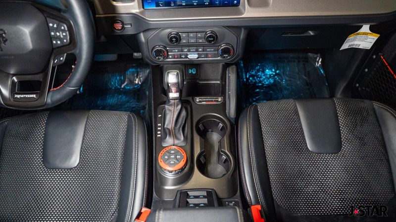 2023 Ford Bronco Raptor photo 8