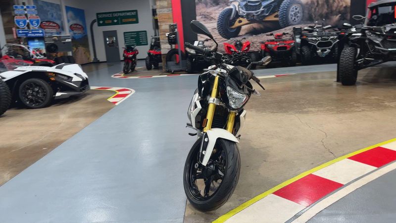 Used 2018 BMW G 310 R Image 3