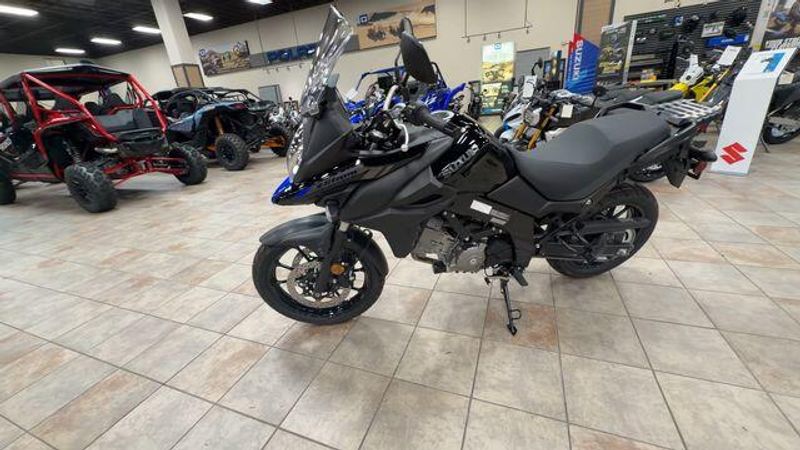 New 2025 Suzuki V-STROM 650 Image 8