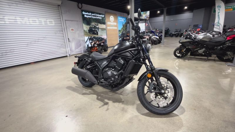 2025 Honda REBEL 1100 Image 2