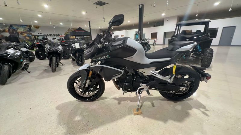 New 2026 CFMOTO 800NK Image 7