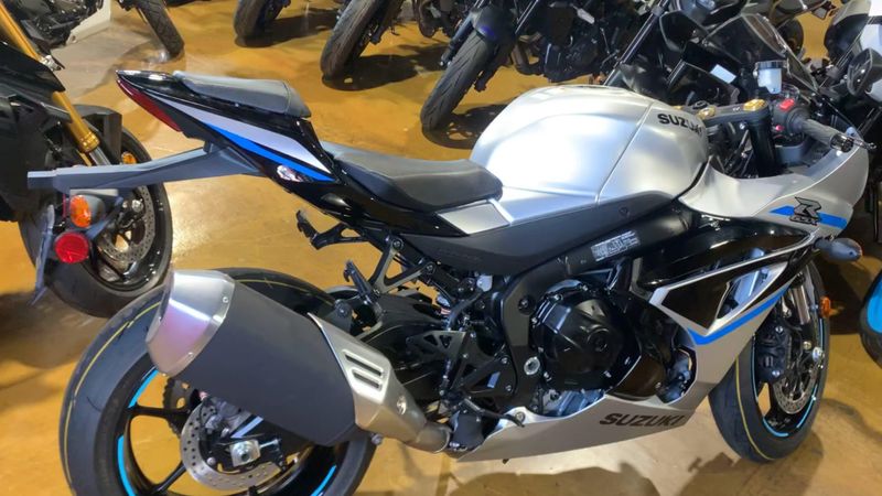 New 2025 Suzuki GSX-R1000 Image 7