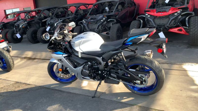 New 2026 Suzuki GSX-R600 Image 6