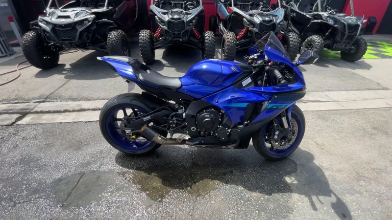 Used 2024 Yamaha YZF-R1 Image 4