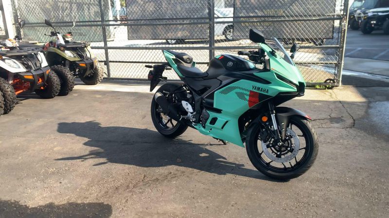 New 2026 Yamaha YZF-R3 ABS Image 2