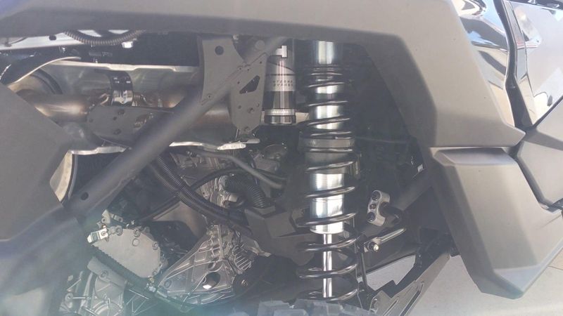 New 2027 Can-Am MAVERICK X3 MAX X RS TURBO RR Image 8