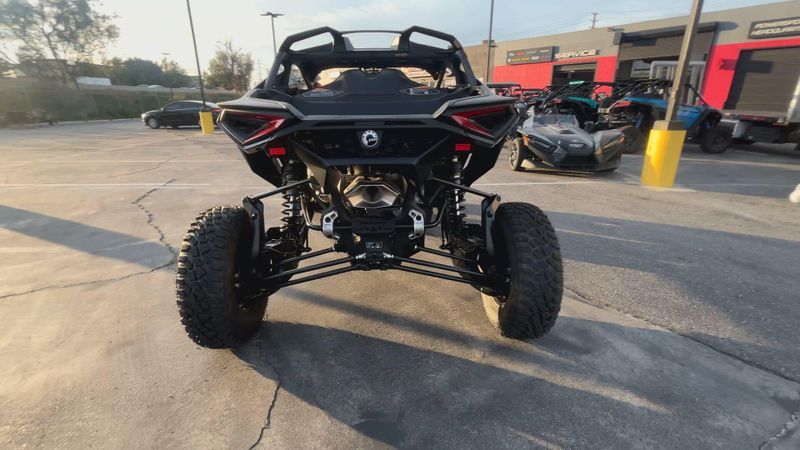 New 2026 Can-Am MAVERICK R X RS WITH SMART-SHOX 999T DCT Image 7