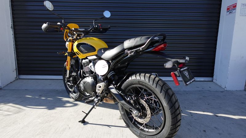 New 2026 Triumph Scrambler 400 XC 