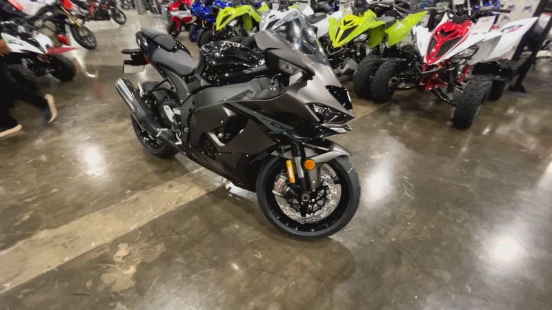 New 2026 Kawasaki NINJA ZX-10R ABS Image 2