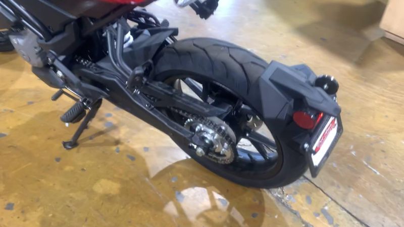 New 2025 CFMOTO 300NK Image 4