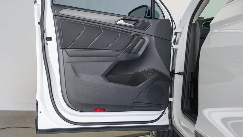 2022 Volkswagen Tiguan 2.0T SEImage 20