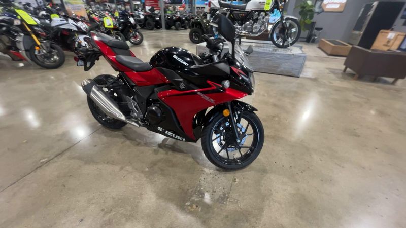 Used 2024 Suzuki GSX-R 250 Image 2