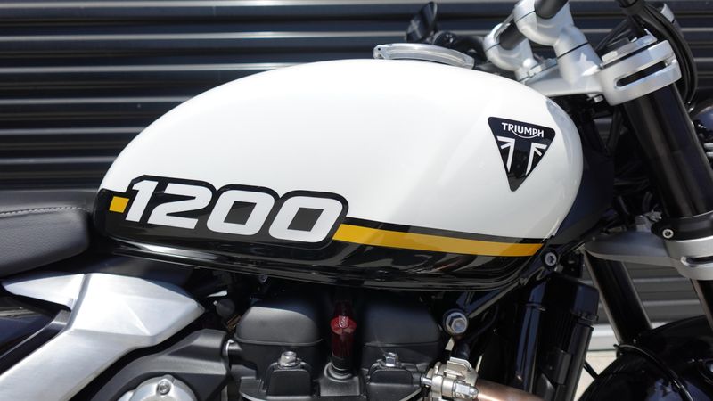 New 2025 Triumph Speed Twin 1200 Base 