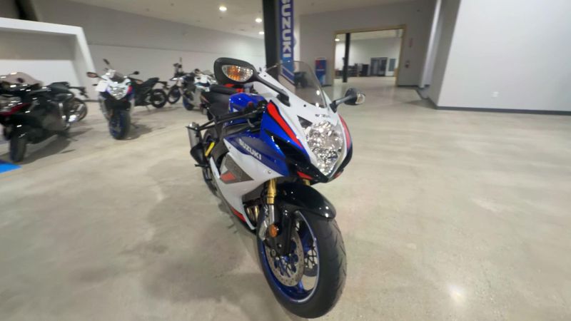 New 2026 Suzuki GSX-R750Z 40TH ANNIVERSARY EDITION Image 3