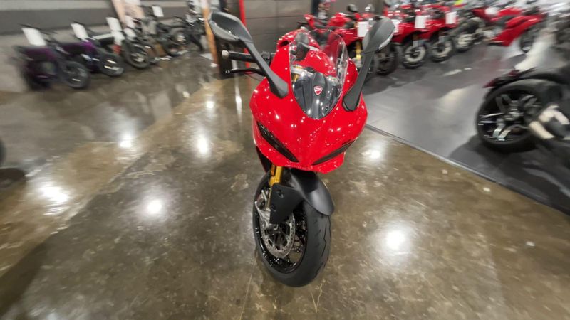 New 2026 Ducati PANIGALE V2 S Image 3