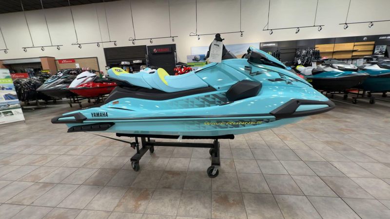 New 2025 Yamaha VX LIMITED HO Image 2