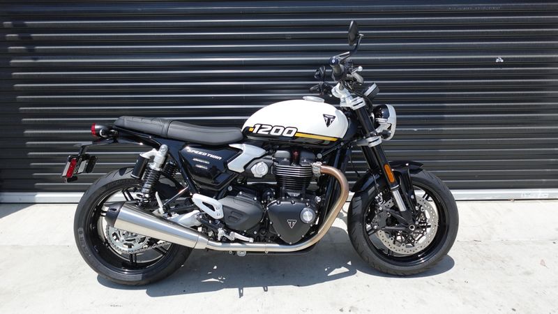 New 2025 Triumph Speed Twin 1200 