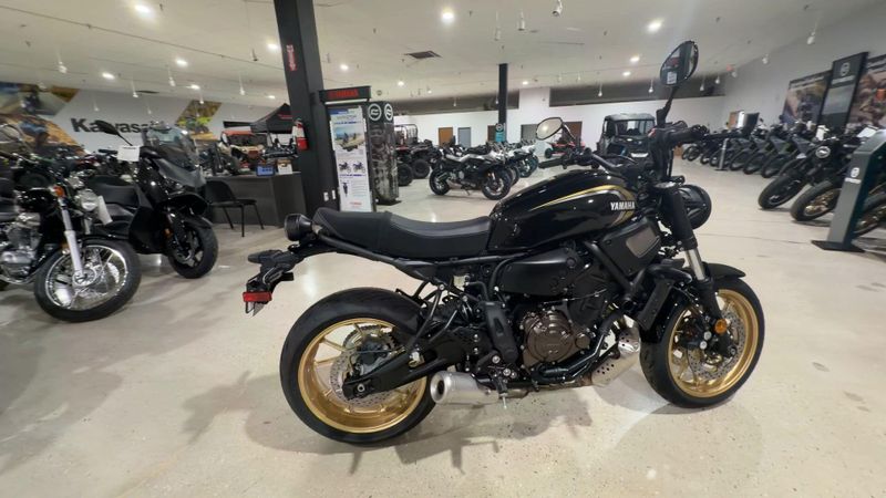 New 2026 Yamaha XSR700 Image 4