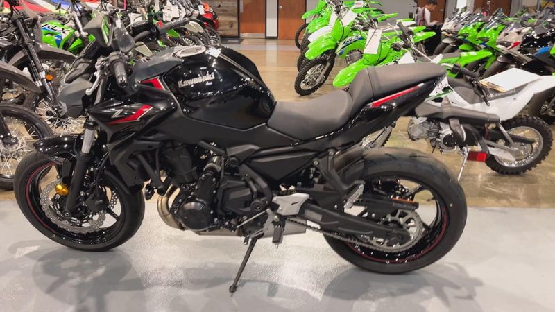 New 2025 Kawasaki Z650 Image 9