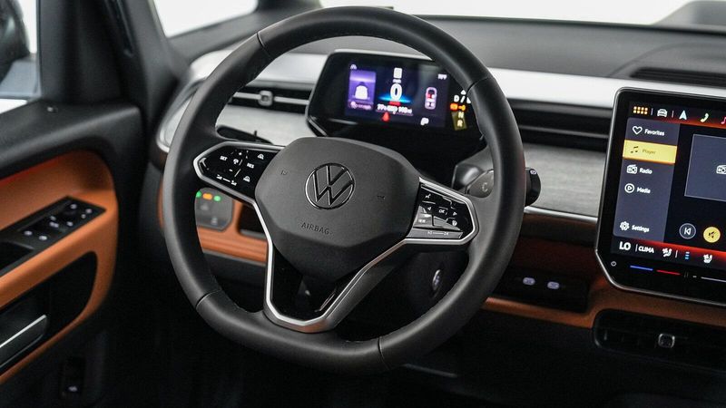 New 2025 Volkswagen ID. Buzz Image 15