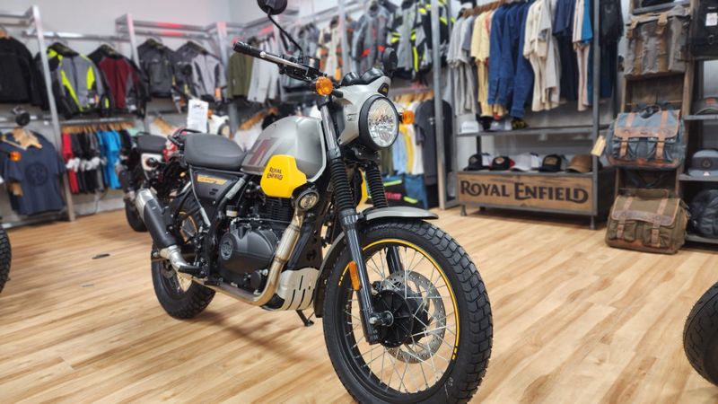 2023 Royal Enfield SCRAM 411  in a GRAPHITE YELLOW exterior color. Royal Enfield Motorcycles of Miami (786) 845-0052 remotorcyclesofmiami.com 