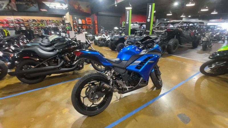 Used 2017 Kawasaki NINJA 300 Image 4