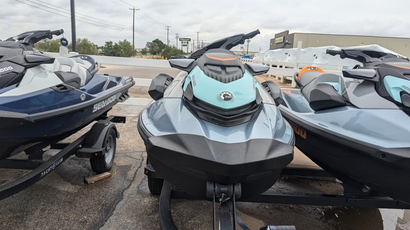 2024 SEADOO GTI SE 170 WITH SOUND SYSTEM IDF ICE METAL AND NEO MINT Image 3