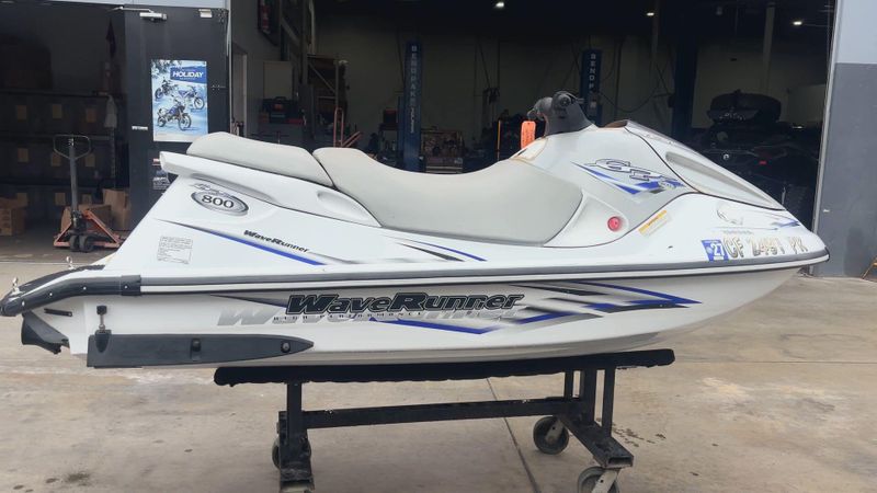 Used 2000 Yamaha GP800 Image 9