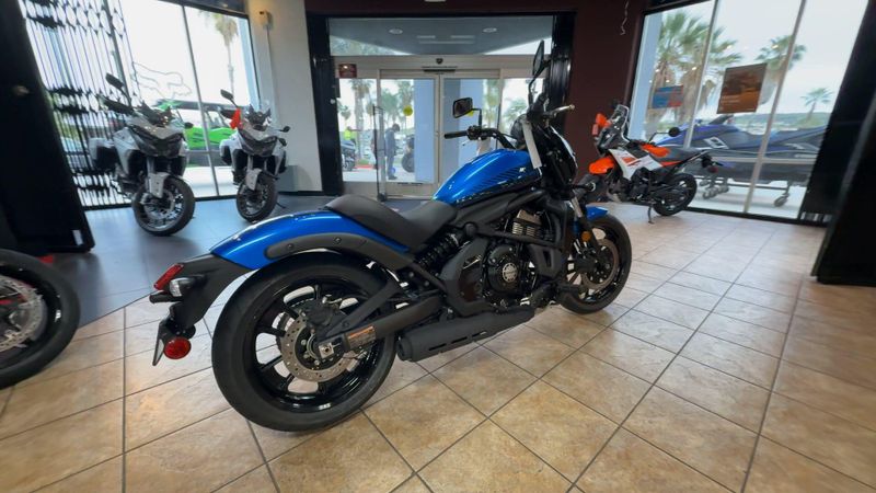 New 2026 Kawasaki VULCAN S CAFE ABS Image 8