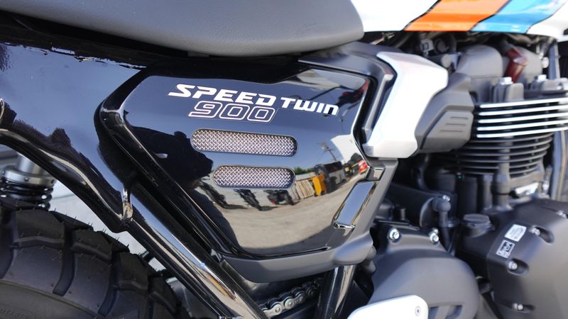 New 2025 Triumph Speed Twin 900 Base 