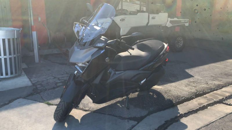 Used 2025 Yamaha Xmax Image 5