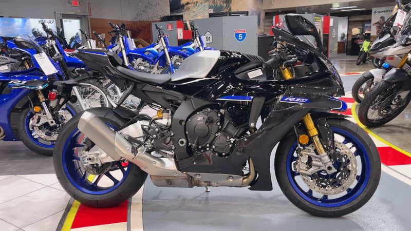 New 2026 Yamaha YZF-R1M Image 5