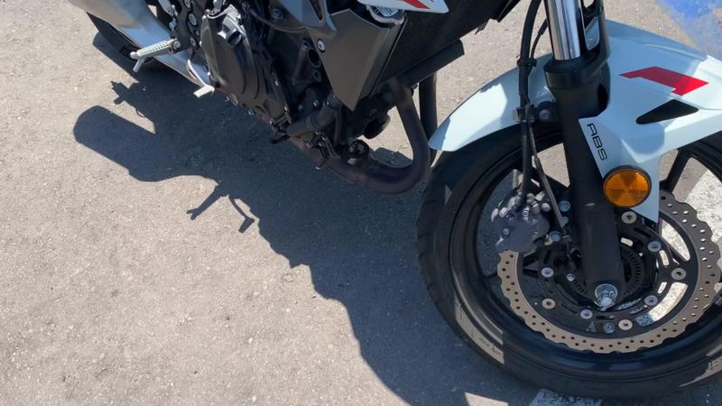 Used 2023 Kawasaki Z400 ABS Image 2