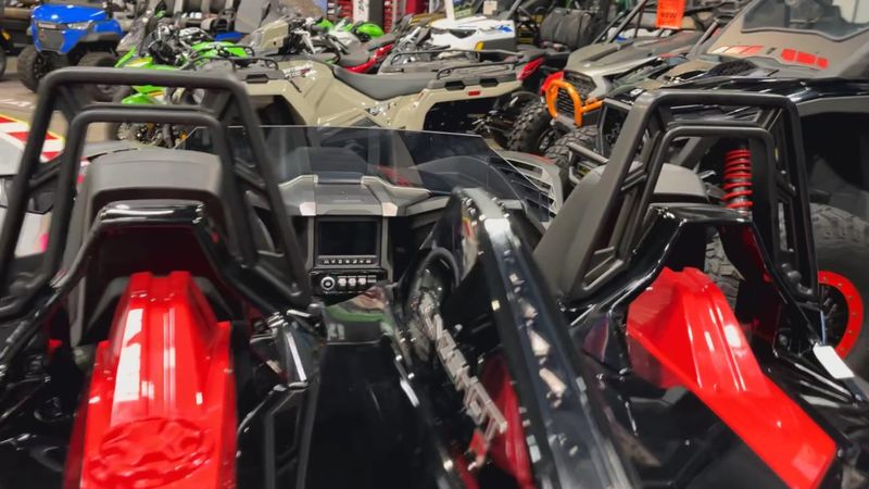 New 2024 Polaris SLINGSHOT R AUTODRIVE Image 2