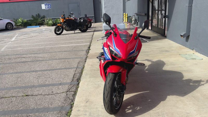 Used 2024 Honda CBR650R ABS Image 7