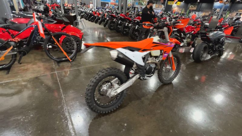 New 2024 KTM 500 XW-F Image 8
