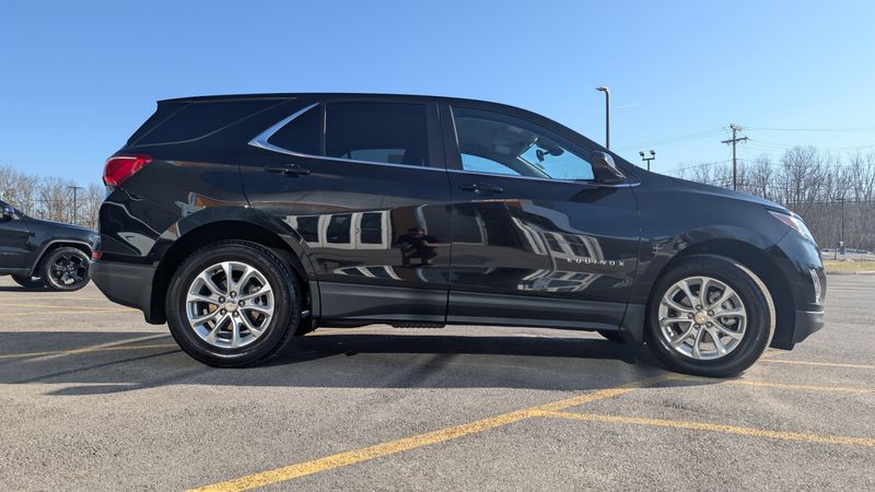 Used 2021 Chevrolet Equinox LTImage 4