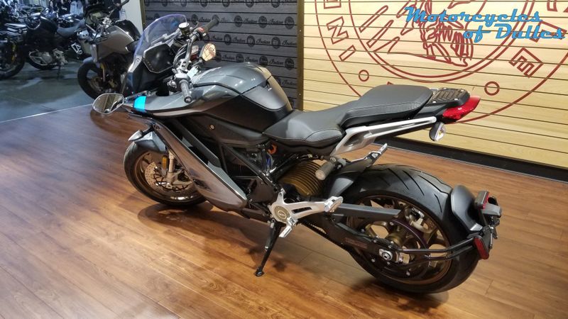 2023 Zero SR/S  in a Asphalt-Cyan exterior color. Motorcycles of Dulles 571.934.4450 motorcyclesofdulles.com 