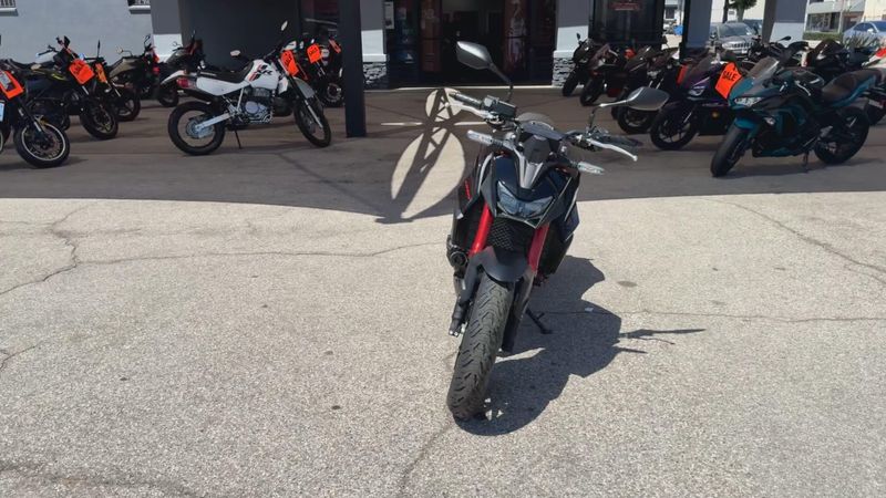New 2026 Honda CB750 HORNET E-CLUTCH Image 3