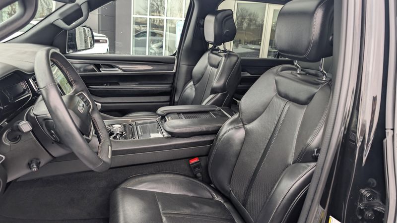 2022 Jeep Wagoneer Series IImage 18