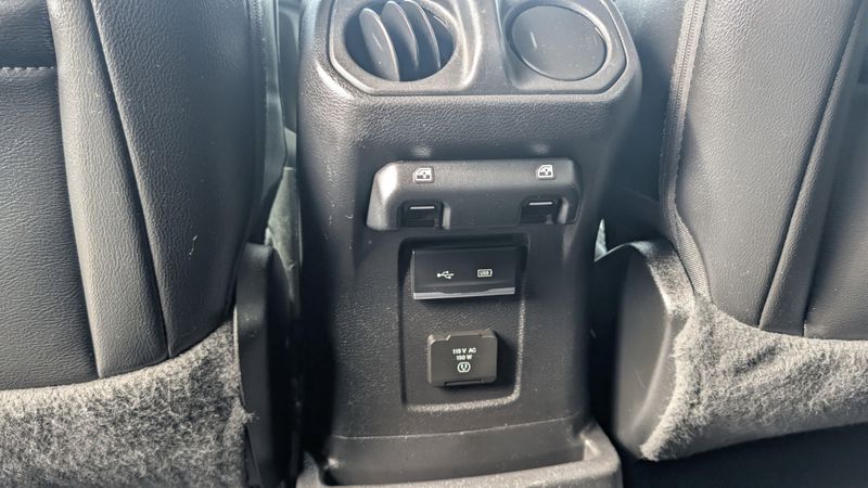 Used 2020 Jeep Wrangler Unlimited Sahara AltitudeImage 13