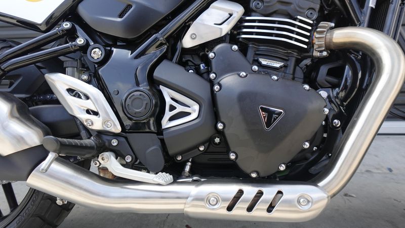New 2027 Triumph Street Tracker 400 