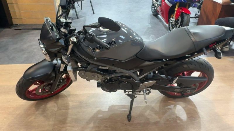 Used 2023 Suzuki SV650 CA Image 5