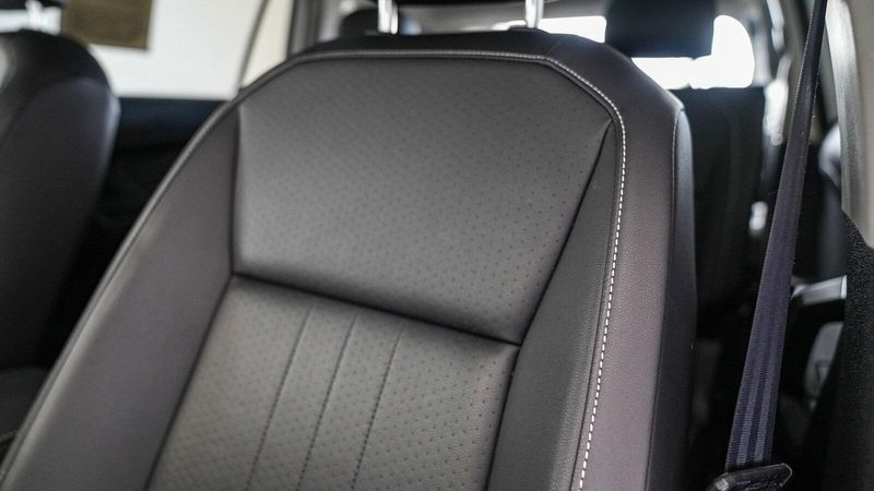 2022 Volkswagen Tiguan 2.0T SEImage 24