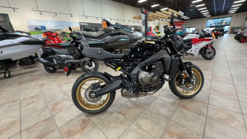 New 2026 Yamaha XSR900 Image 2